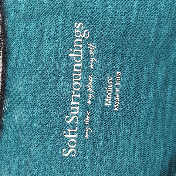 Soft Surroundings embroidered Tee size Medium Green Short Sleeve LOVE - Picture 4 of 6